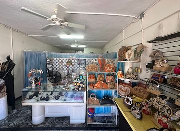 barbados/bathsheba/shop/debbies-s-closet