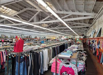 california/fresno/shop/emerald-thrift-store