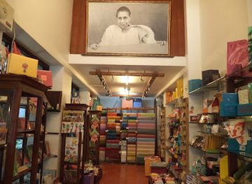 india/pondicherry/promenade-beach/shop/auro-boutique