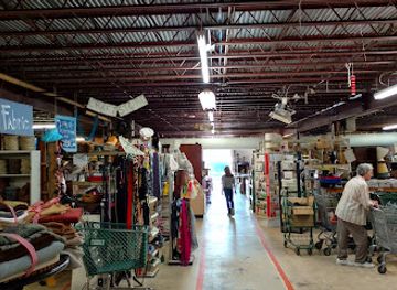 north-carolina/hickory/shop/safe-harbor-s-resource-warehouse