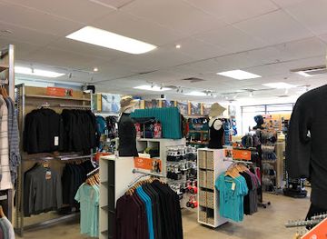 australia/alice-springs/shop/lone-dingo