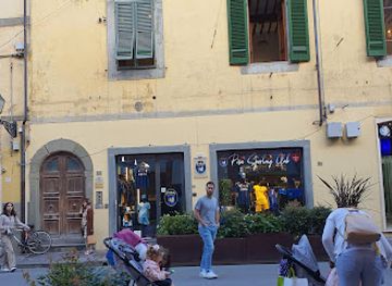 italy/pisa/shop/pisa-store