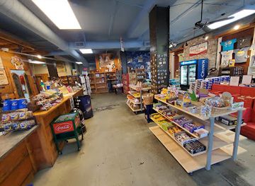 tennessee/lookout-mountain/shop/moon-pie-general-store