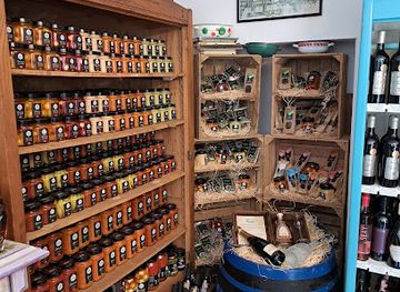 croatia/sljeme-mountain/shop/dark-blue-stores