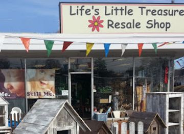 iowa/davenport/shop/life-s-little-treasures-resale
