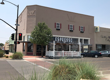 Ginaveve's Market Place & The Main Street Bean