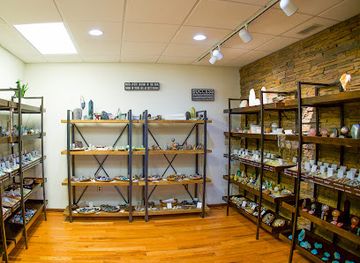 iowa/sioux-city/shop/adam-s-crystal-connections-at-the-expansion-center