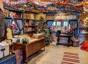 sweden/dalarna/shop/santaworld