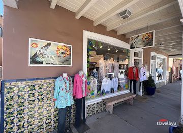 new-mexico/santa-fe/shop/full-bloom-boutique