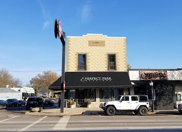 illinois/peoria/shop/a-perfect-pear-boutique