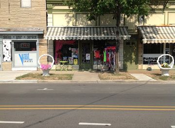 illinois/western-illinois/shop/athena-s-fashion-boutique