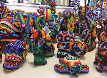 mexico/huichol-sierra/shop/tierra-huichol-galeria-sayulita-centro