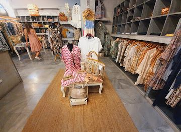 spain/costa-blanca/shop/angeles-llaz