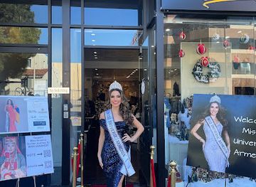 california/burbank/shop/lusanet-collective