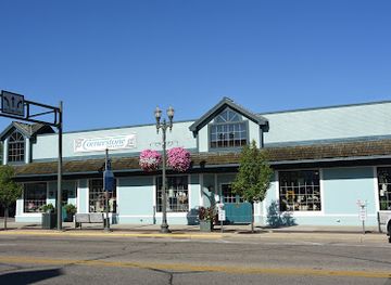 wisconsin/glacial-lake-wisconsin/shop/cornerstone-shop-gallery