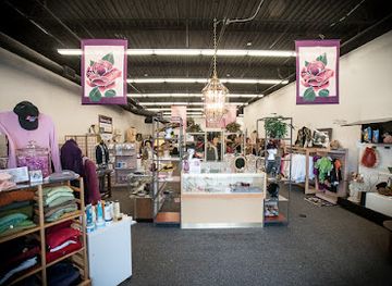 ohio/akron/shop/american-cancer-society-discovery-shop-thrift-store