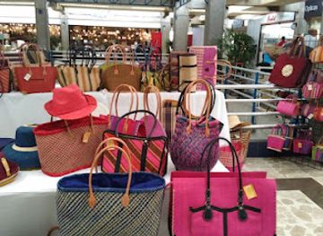 nicaragua/mombacho-volcano/shop/sol-y-sombra-cafe-boutique