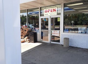 michigan/tawas-point-state-park/shop/east-tawas-shop-n-go