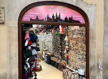 czechia/bohemia/shop/old-prague-souvenir-shop