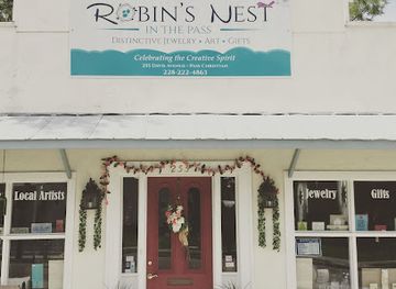 Robin's Nest In The Pass