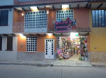 mexico/chiapas-highlands/shop/majo-s-juguetes-y-regalos