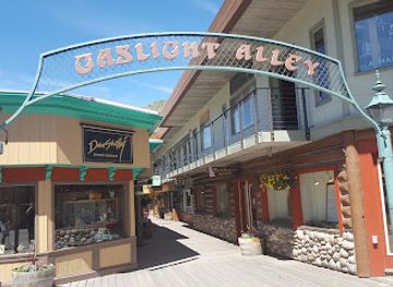 Gaslight Alley