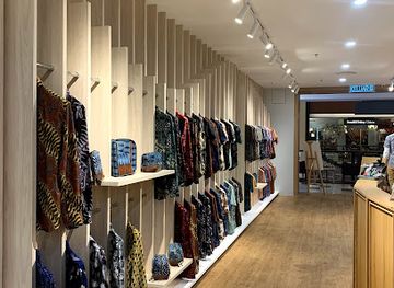 malaysia/east-malaysia/shop/kapten-batik-flagship-store-publika-shopping-gallery