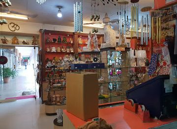 india/delhi/lodhi-gardens/shop/goel-gift-gallery