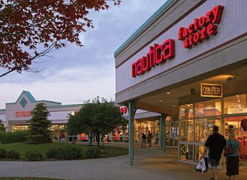 Finger Lakes Premium Outlets