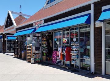 california/coronado/shop/la-camisa-t-shirts-sweats