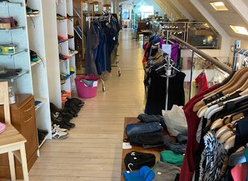 faroe-islands/vagur/shop/endurnytsluhandilin-i-vagi-reyoi-krossur