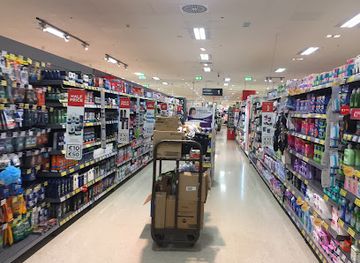 ireland/killarney-national-park/shop/dunnes-stores