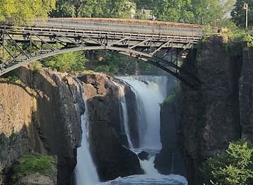 new-jersey/paterson-great-falls-national-historical-park/shop/passaic-falls
