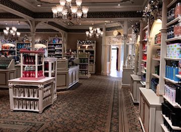 california/anaheim/shop/china-closet