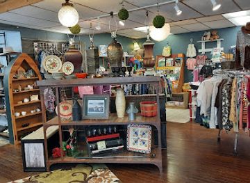 minnesota/big-woods/shop/common-goods-crosslake