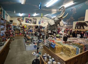 pennsylvania/south-central-pennsylvania/shop/mister-ed-s-elephant-museum-candy-emporium