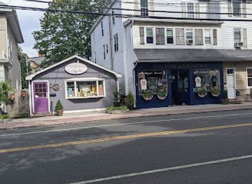 connecticut/gillette-castle-state-park/shop/celebrations