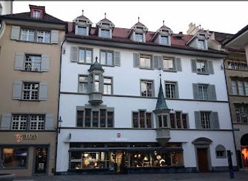 switzerland/lucerne/chapel-bridge/shop/pilatus-shop-luzern