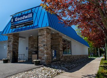 michigan/charlevoix/shop/goodwill-northern-michigan-charlevoix