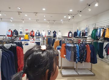 vietnam/ha-long/shop/canifa-tran-hung-dao-quang-ninh