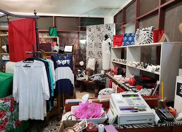 samoa/to-sua-ocean-trench/shop/plantation-house