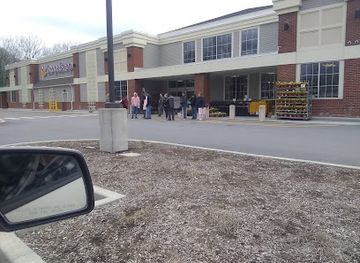Village Green Plaza