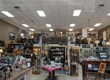 florida/pensacola/shop/oooodles-antiques