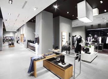 france/paris/champs-elysees/shop/elysee-paris