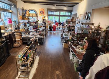 kansas/kansas-city/country-club-plaza/shop/kc-style-haus