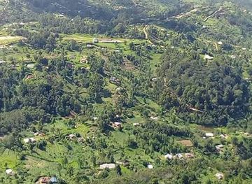 kenya/taita-hills/shop/mghwala-shopping-cetre