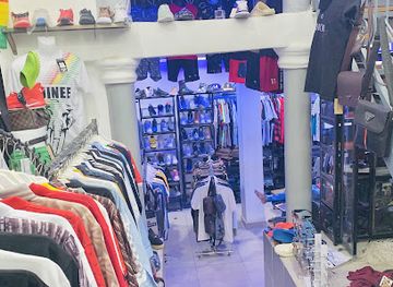 guinea/middle-guinea/shop/the-luxury-shop