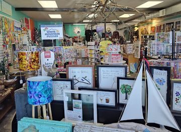 michigan/warren-dunes-state-park/shop/the-hidden-gem