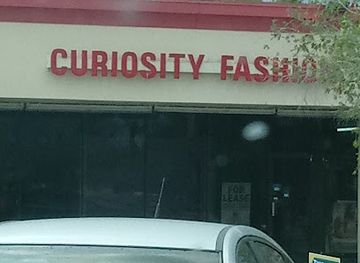 florida/ft-pierce/shop/curiosity-fashion-boutique