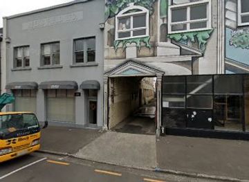 new-zealand/whanganui/shop/wolves-in-chic-clothing